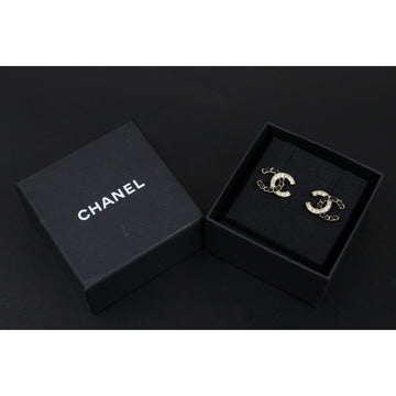 Very Good ( Rank A) ?CHANEL COCO Mark Satin cc Chain Diamond Earrings ?V25052510