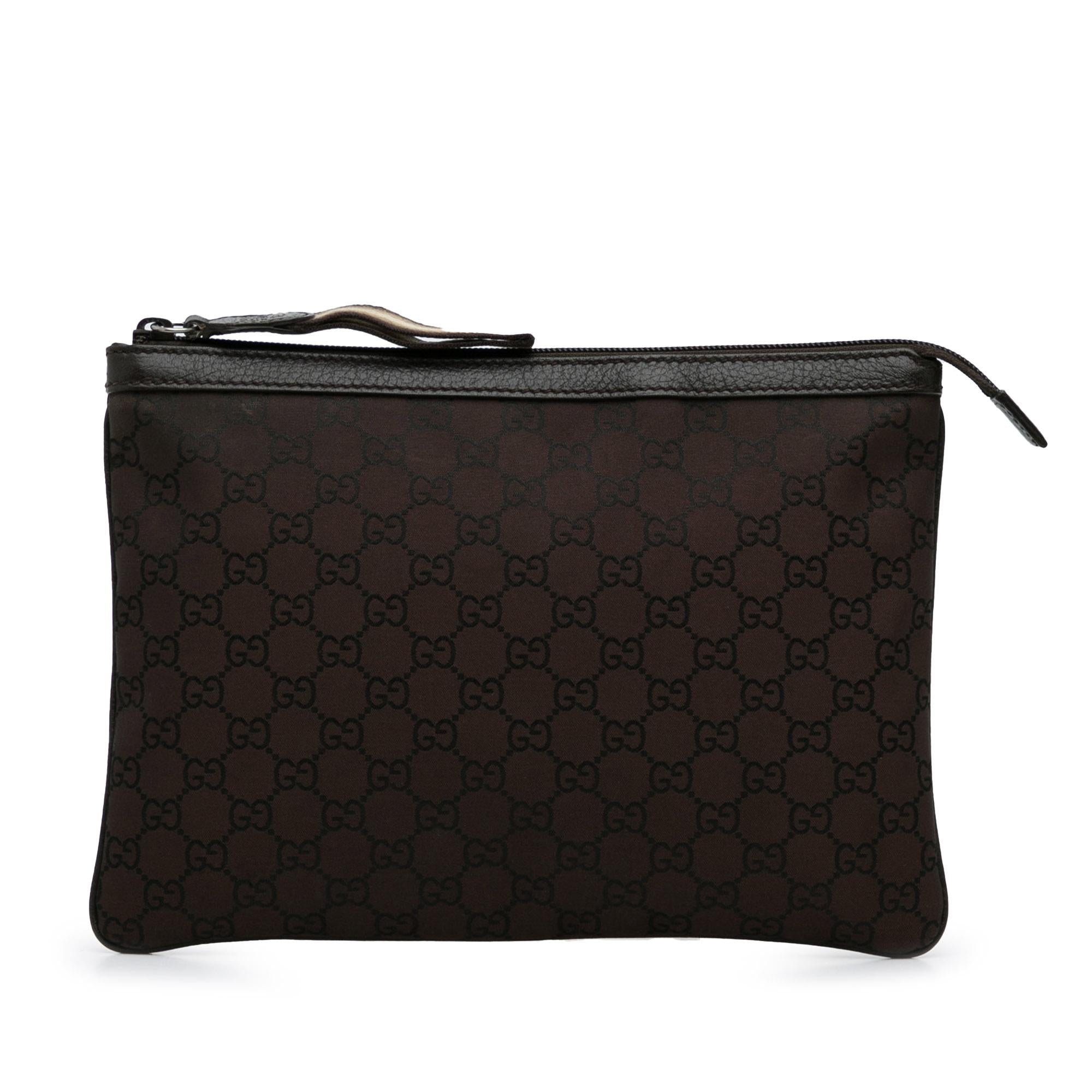 Gucci GG Canvas Clutch Bag (SHG-NZQrZr)