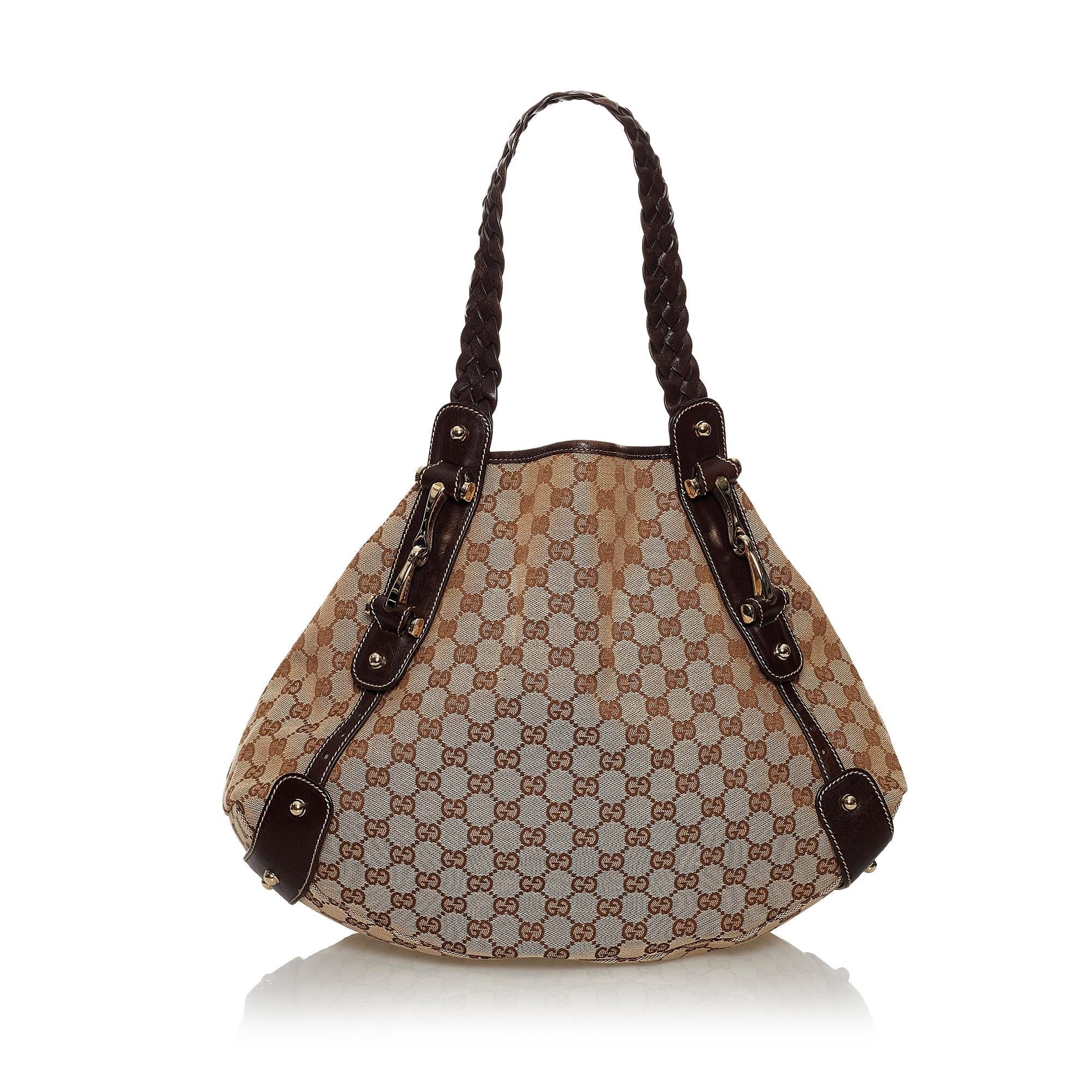 Gucci GG Canvas Pelham Shoulder Bag (SHG-30626)