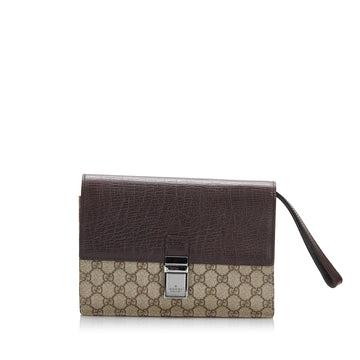 Gucci GG Supreme Clutch Bag (SHG-ZFvOax)