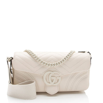 Gucci Matelasse Leather GG Marmont Monochrome Small Flap Shoulder Bag (SHF-KTzQNK)