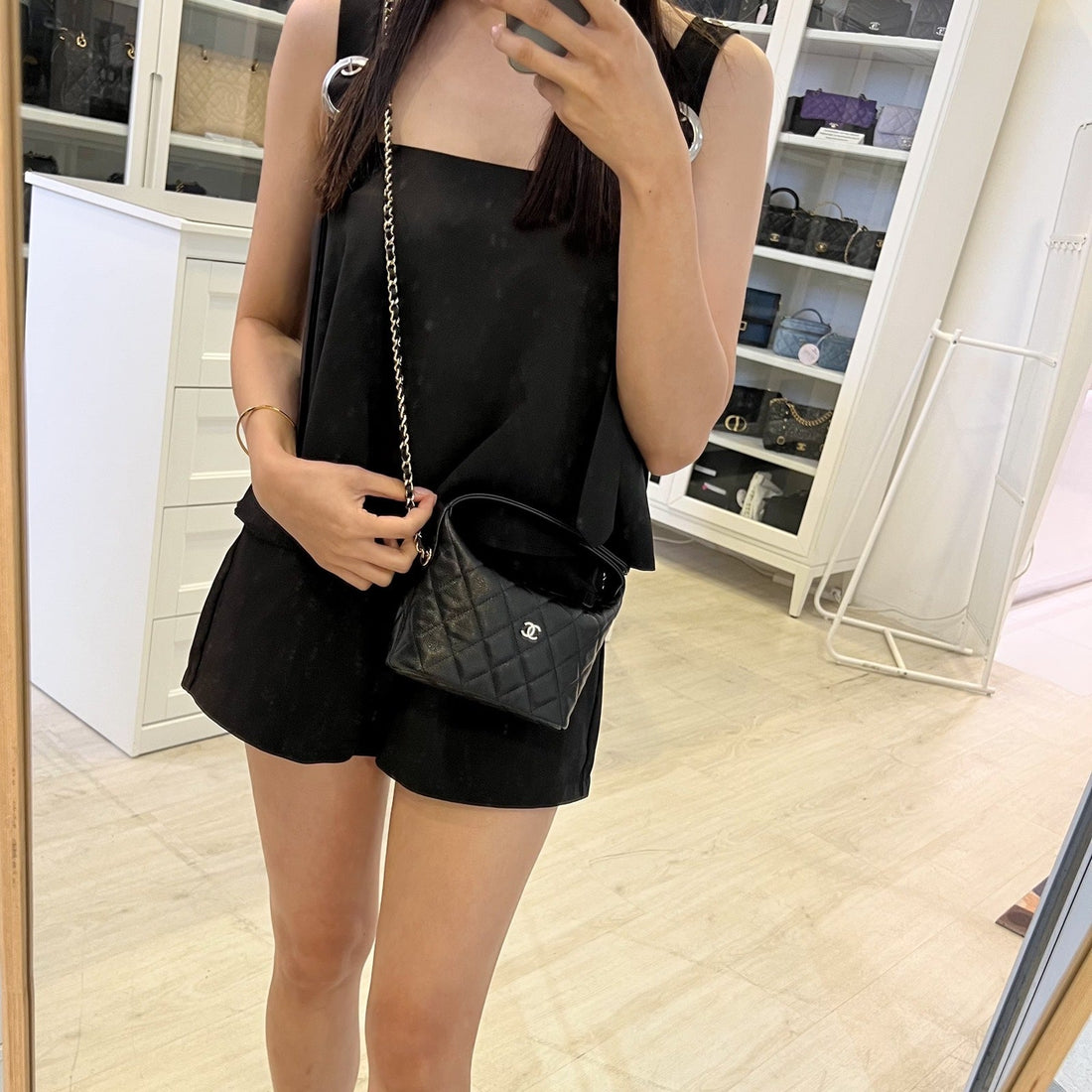 Chanel 25C Quilted Hobo Clutch on Chain in Black Caviar and LGHW (Model: AP4386)