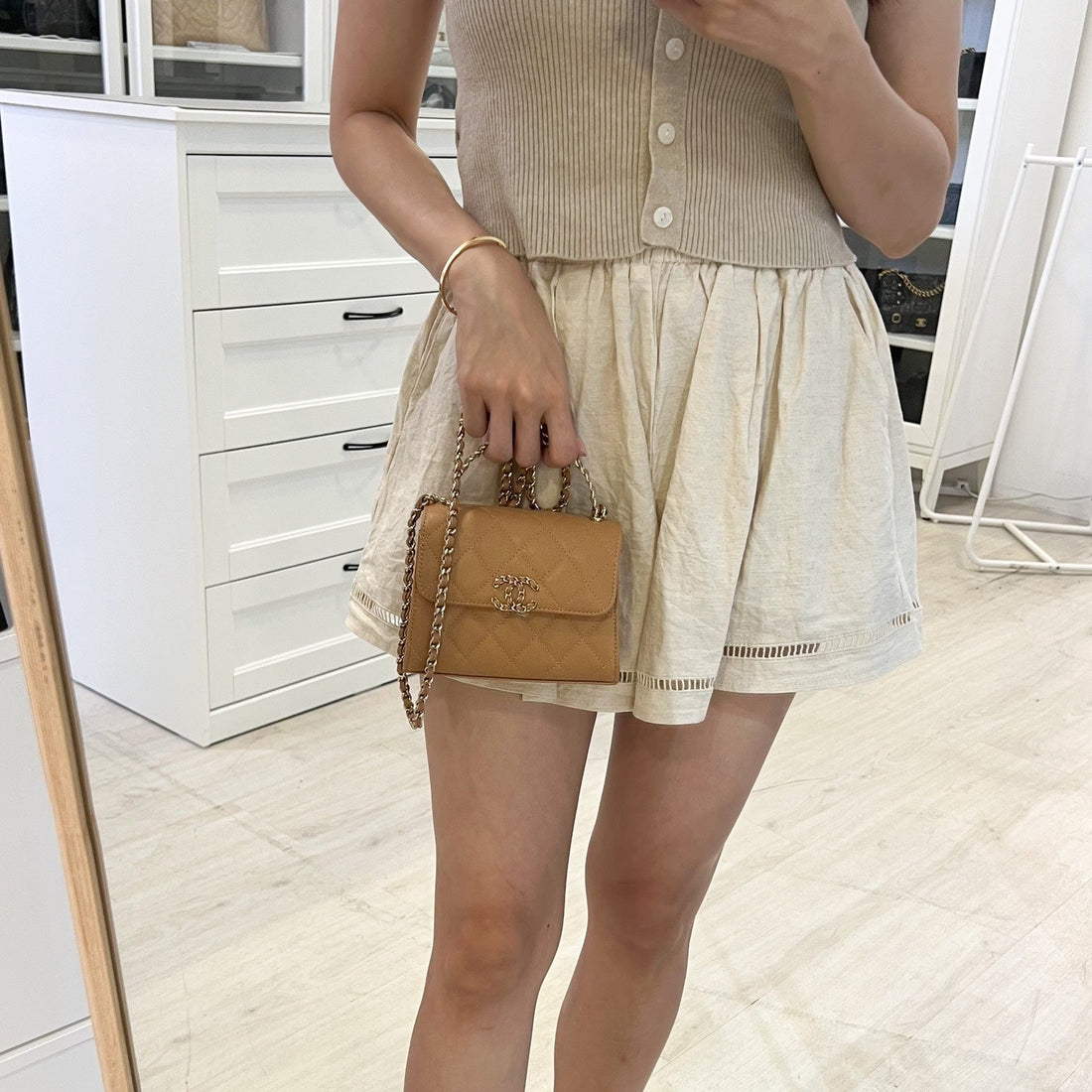 Chanel 23P Top Handle Kelly Clutch with Chain in Caramel Caviar and GHW (Model: AP3237)