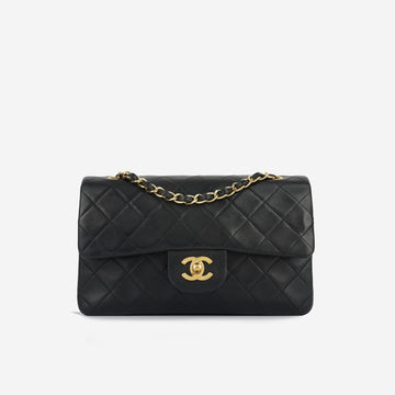 Chanel Vintage Classic Flap Bag Small