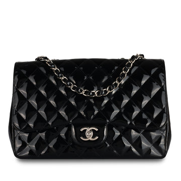Chanel Classic Flap Bag Jumbo