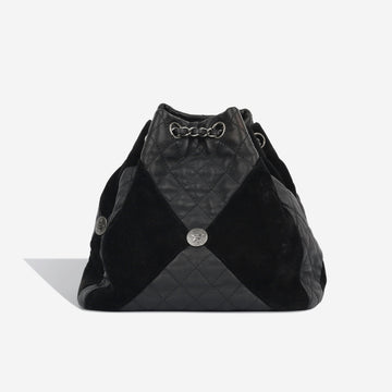 Chanel Goatskin and Suede Bucket Bag