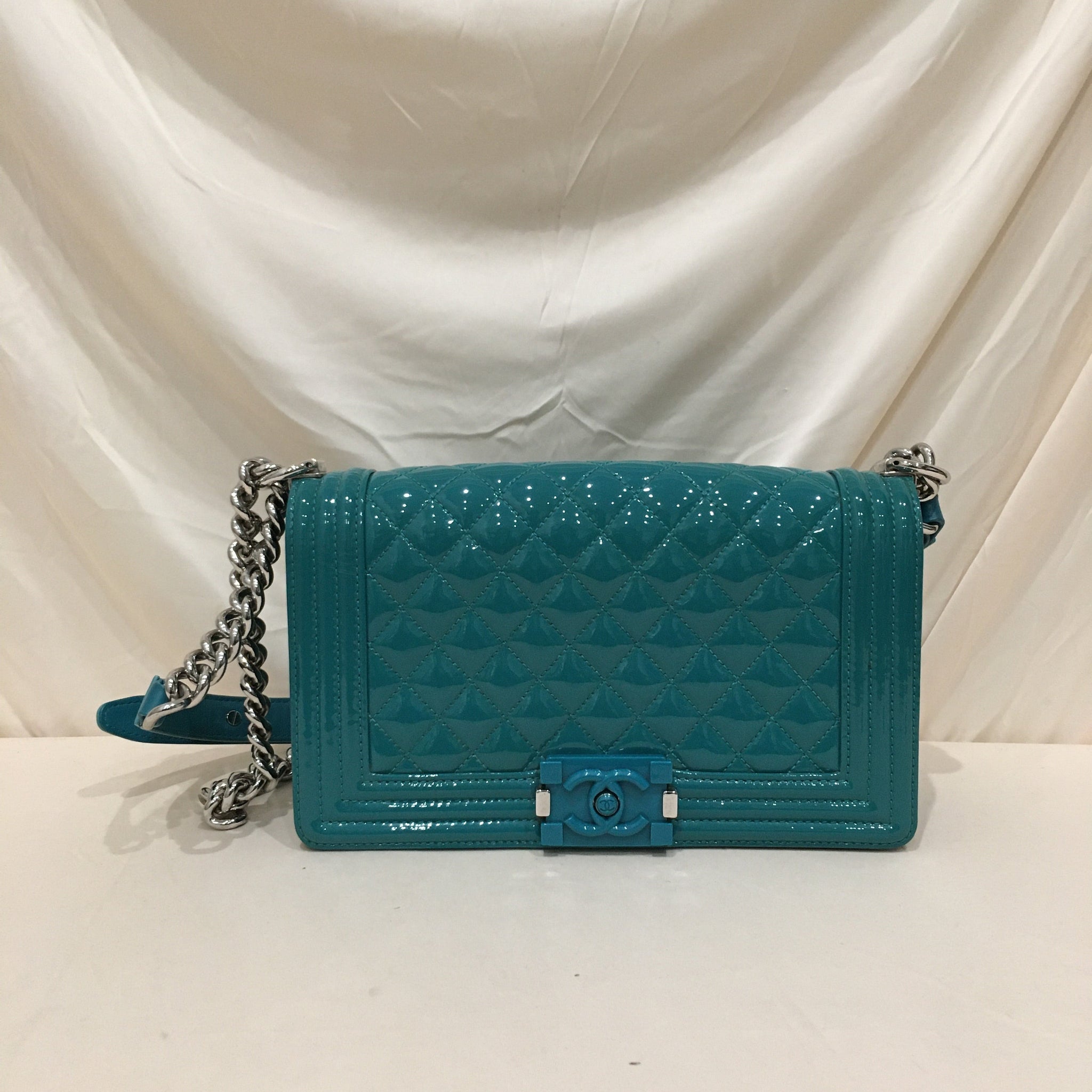 Top Quality Chanel Green Patent Old Medium Boy New Shoulder Bag Sku# 76385