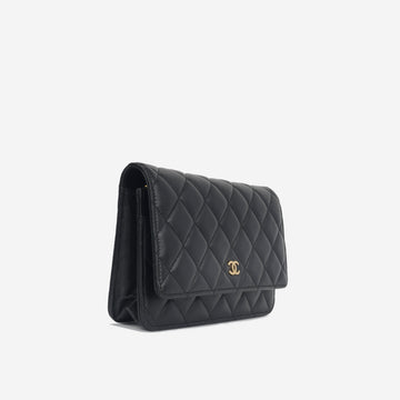 Chanel Classic Wallet on Chain