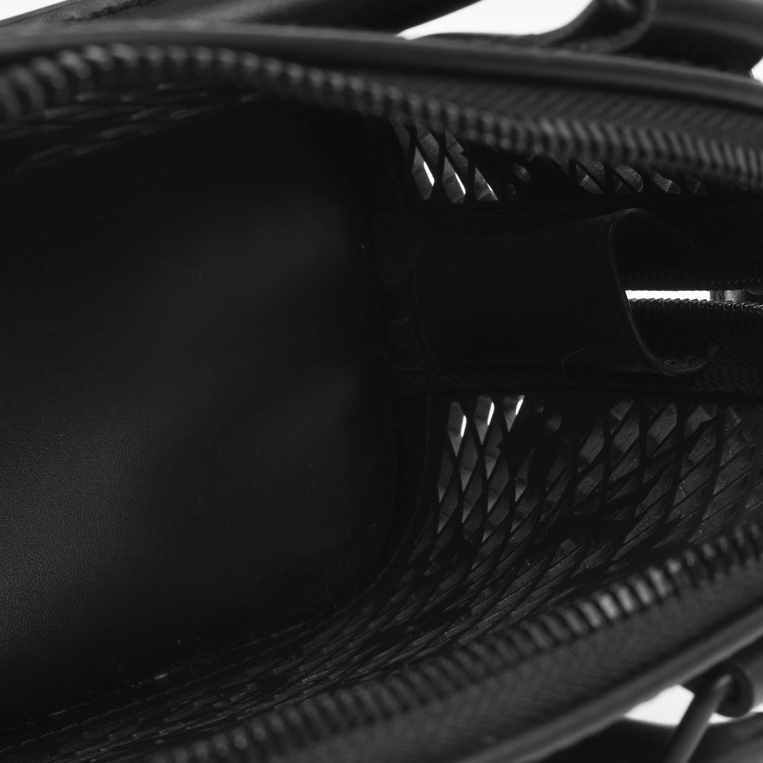 Louis Vuitton Alma BB Black