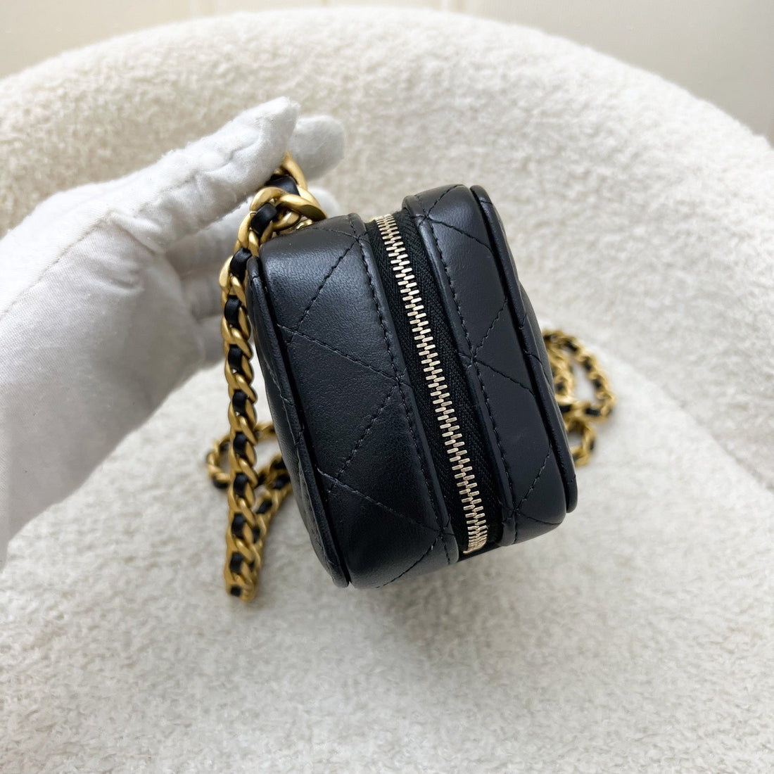 Chanel 22A Afternoon Tea Vanity / Clutch with Chain in Black Lambskin and AGHW