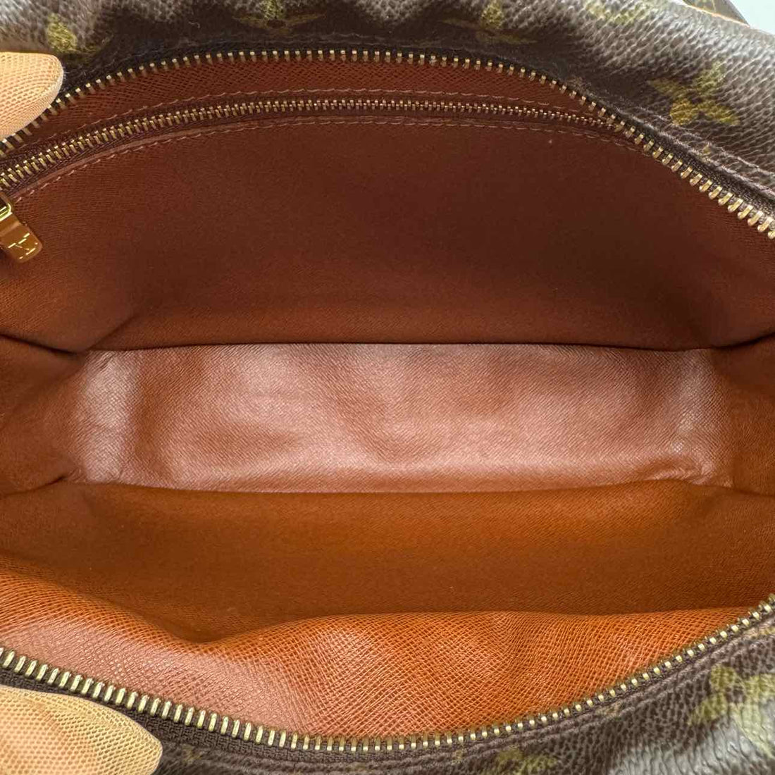 LOUIS VUITTON Monogram Canvas Nil 28 (Pre-Owned)