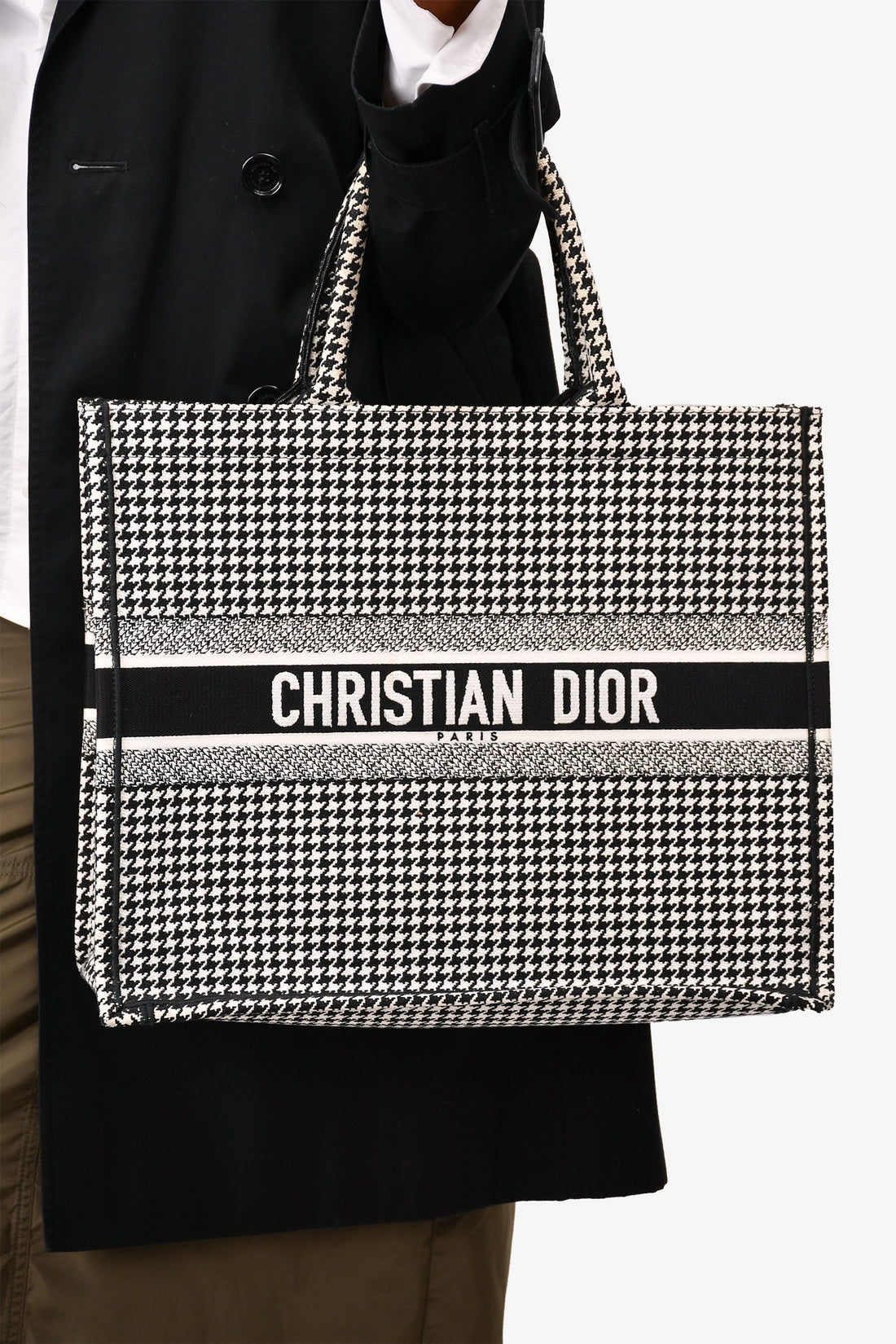 Christian Dior 2020 Black/White Houndstooth Patterned Large Book Tote