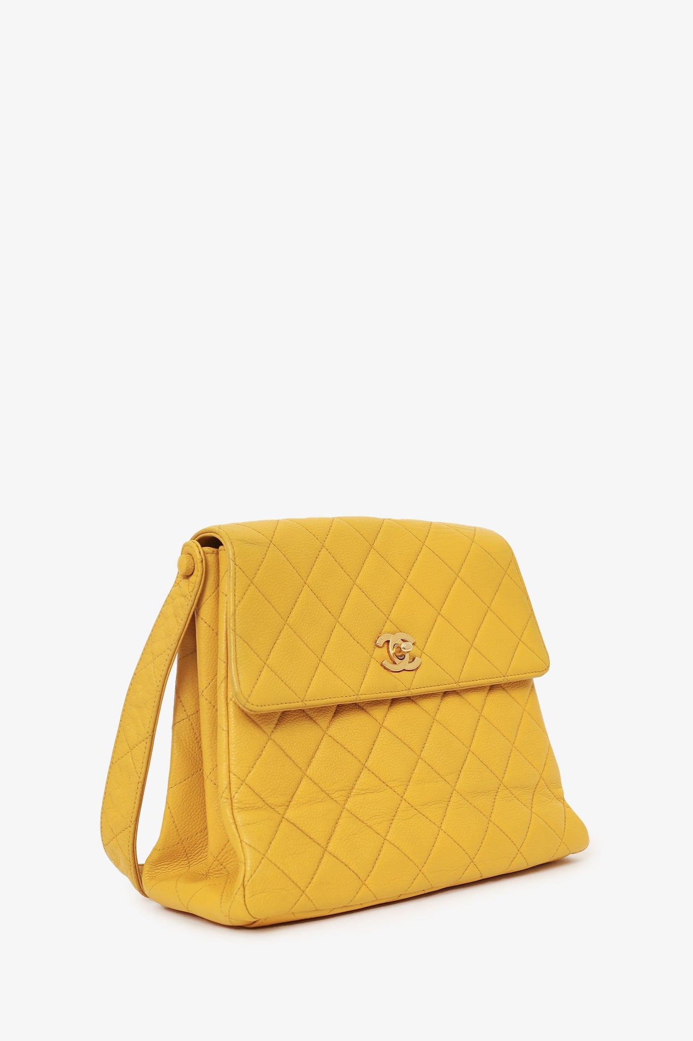 Pre-Loved Chanel™ Yellow Caviar Leather CC Shoulder Bag