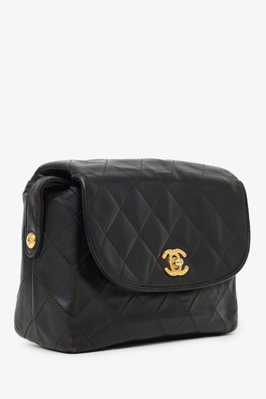 Pre-Loved Chanel™ 1991-94 Black Lambskin Round Flap Shoulder Bag