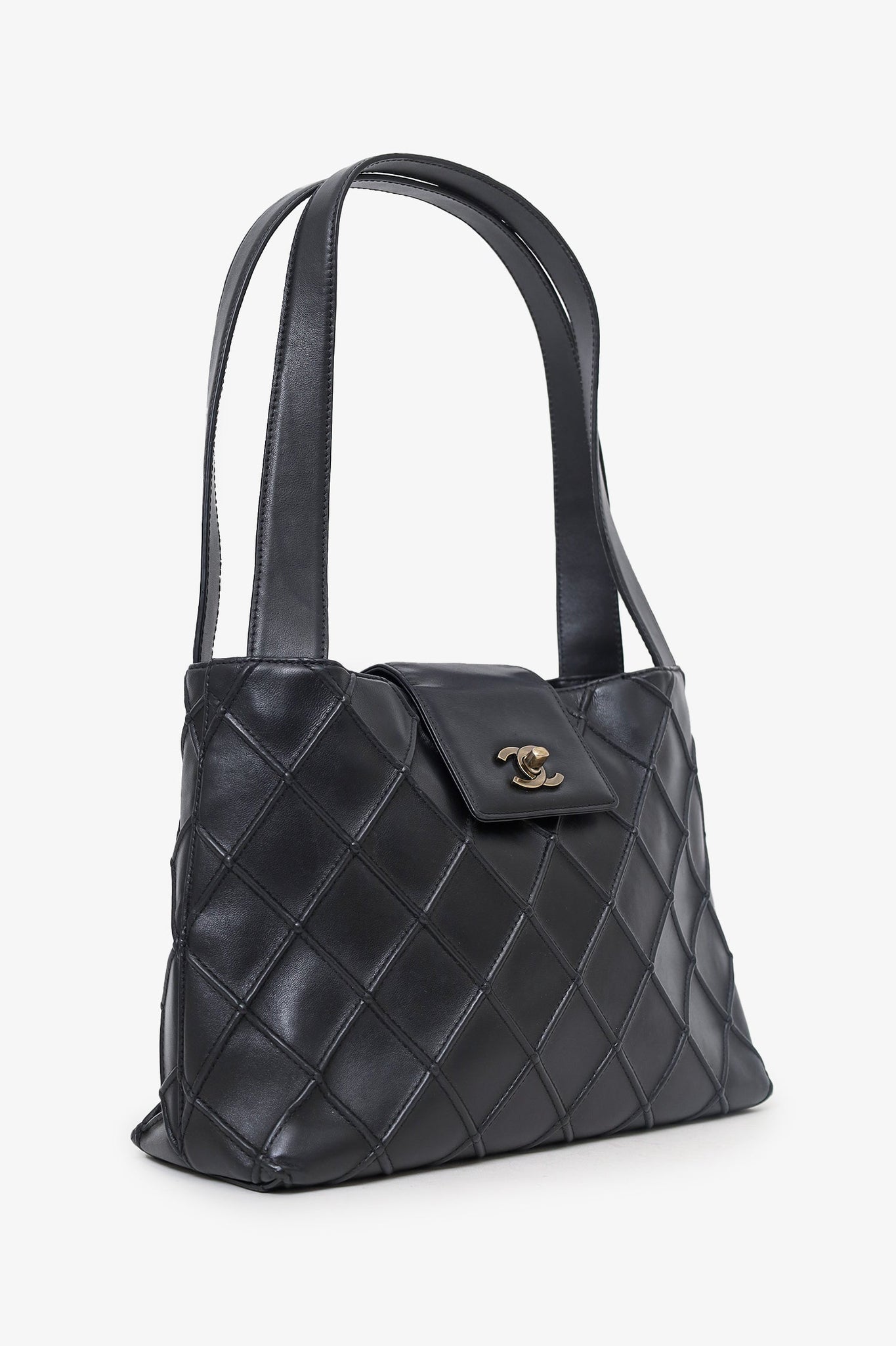 Pre-Loved Chanel™ 2000-02 Black Leather Diamond Stitch CC Hobo Shoulder Bag with Pouch