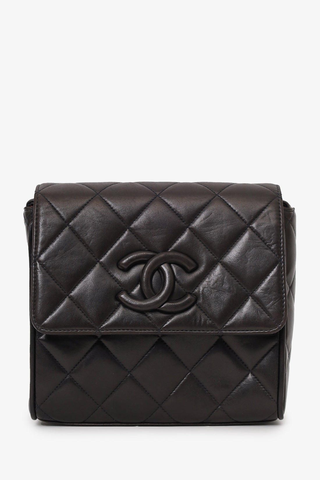 Pre-Loved Chanel™ 1991-94 So Black Quilted Lambskin Leather CC Shoulder Bag