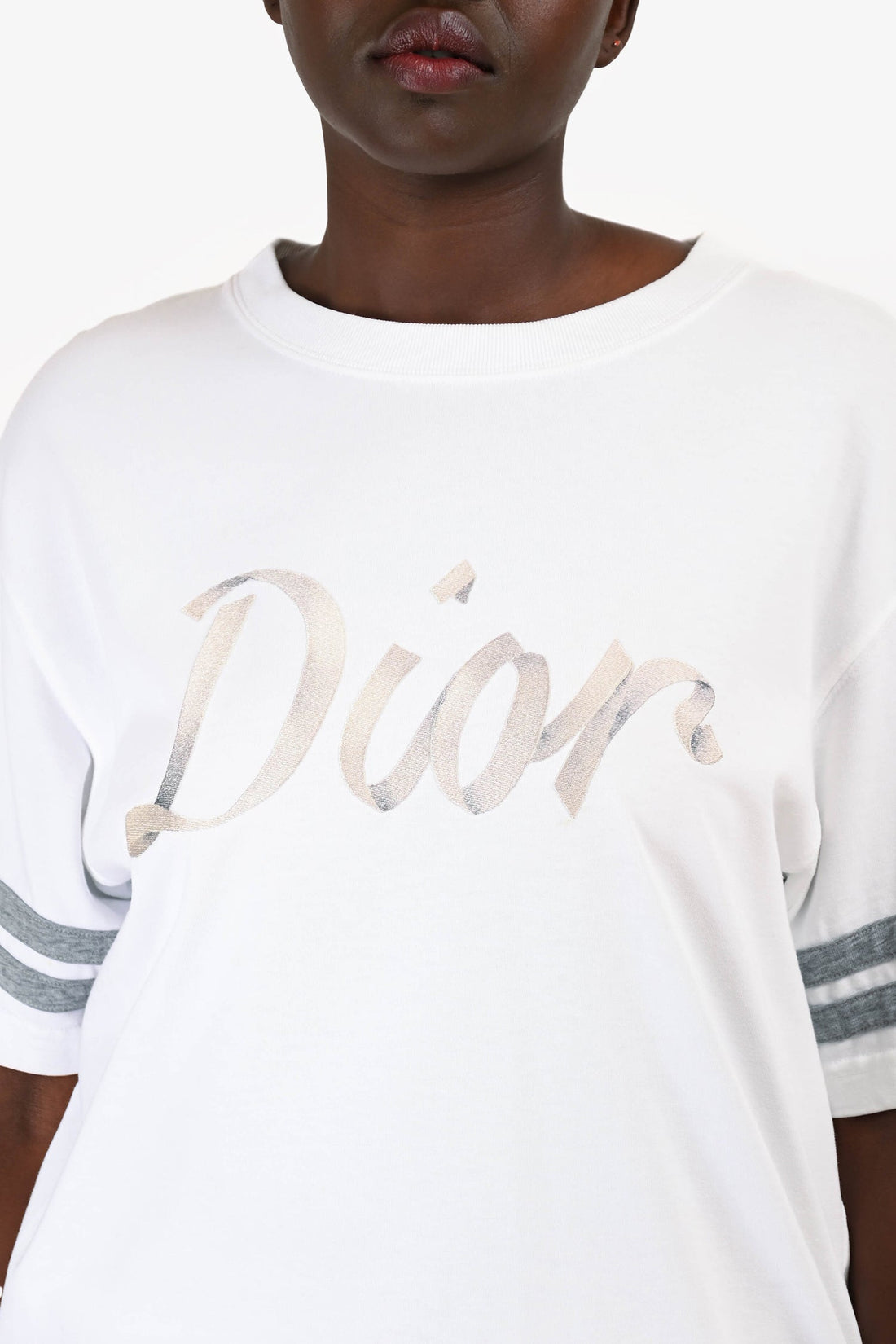 Christian Dior 2022 White/Grey Embroidered Ribbon Logo T-Shirt Size M Mens