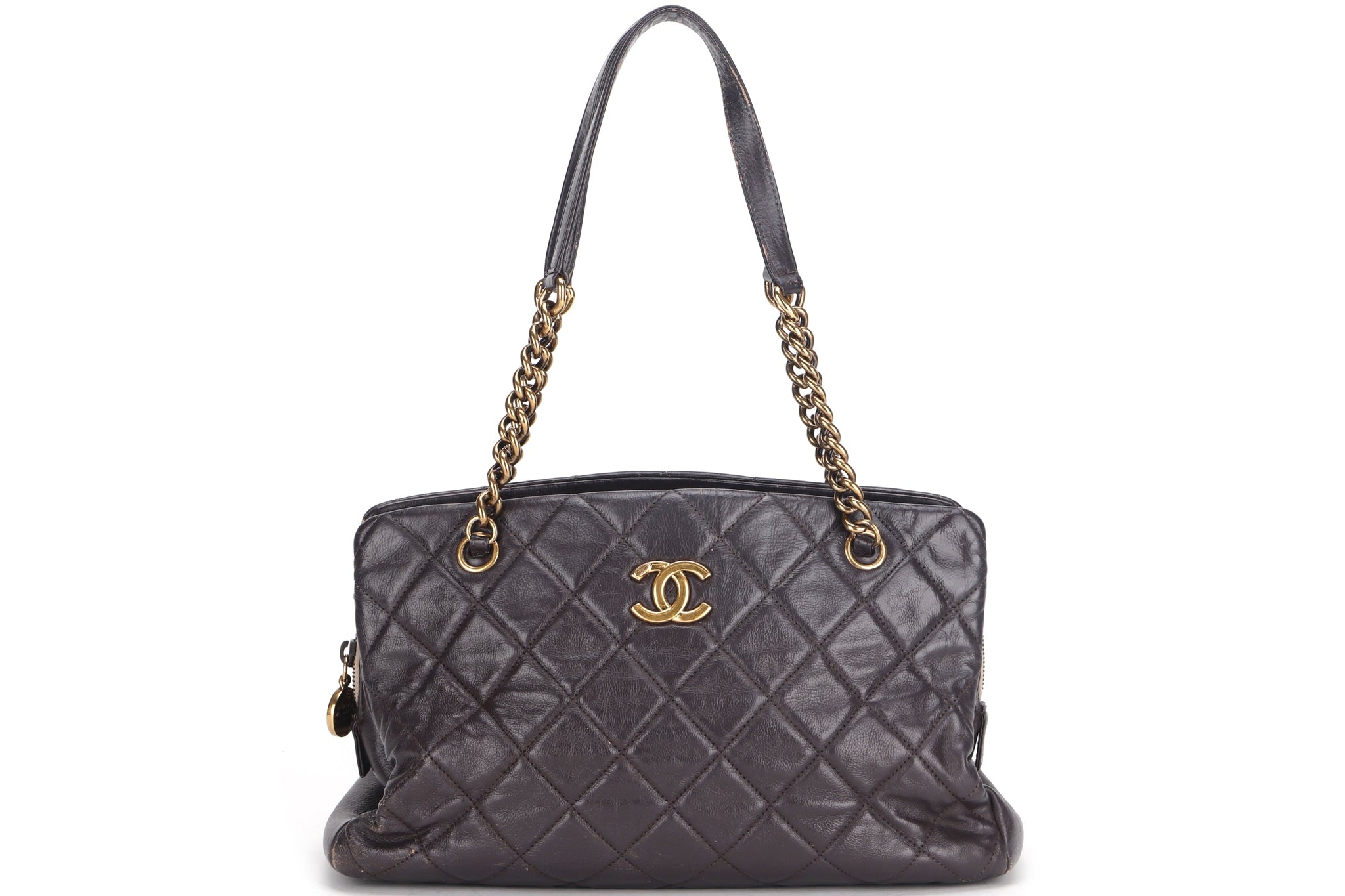 CHANEL QUILTED MATELASSE LAMBSKIN CC LOGO SHOULDER BAG (1739xxxx) GOLD HARDWARE, NO  & DUST COVER