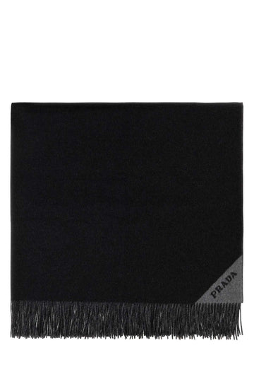 PRADA Elegant Cashmere Blanket - Perfect for Gifting
