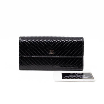Gusset Long Flap Wallet Chevron Black Patent Leather