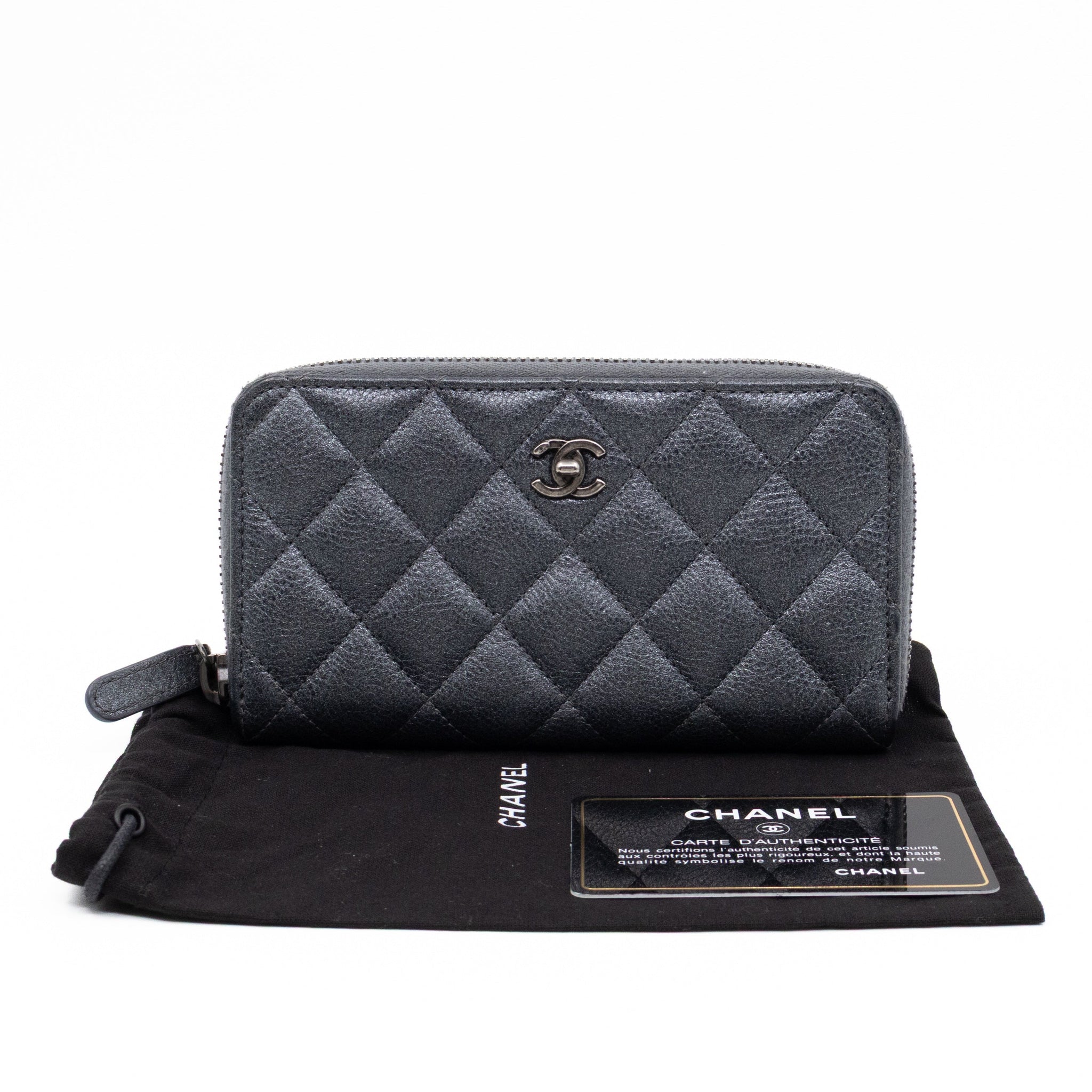 Medium Zipped Wallet Grey Metallic Leather