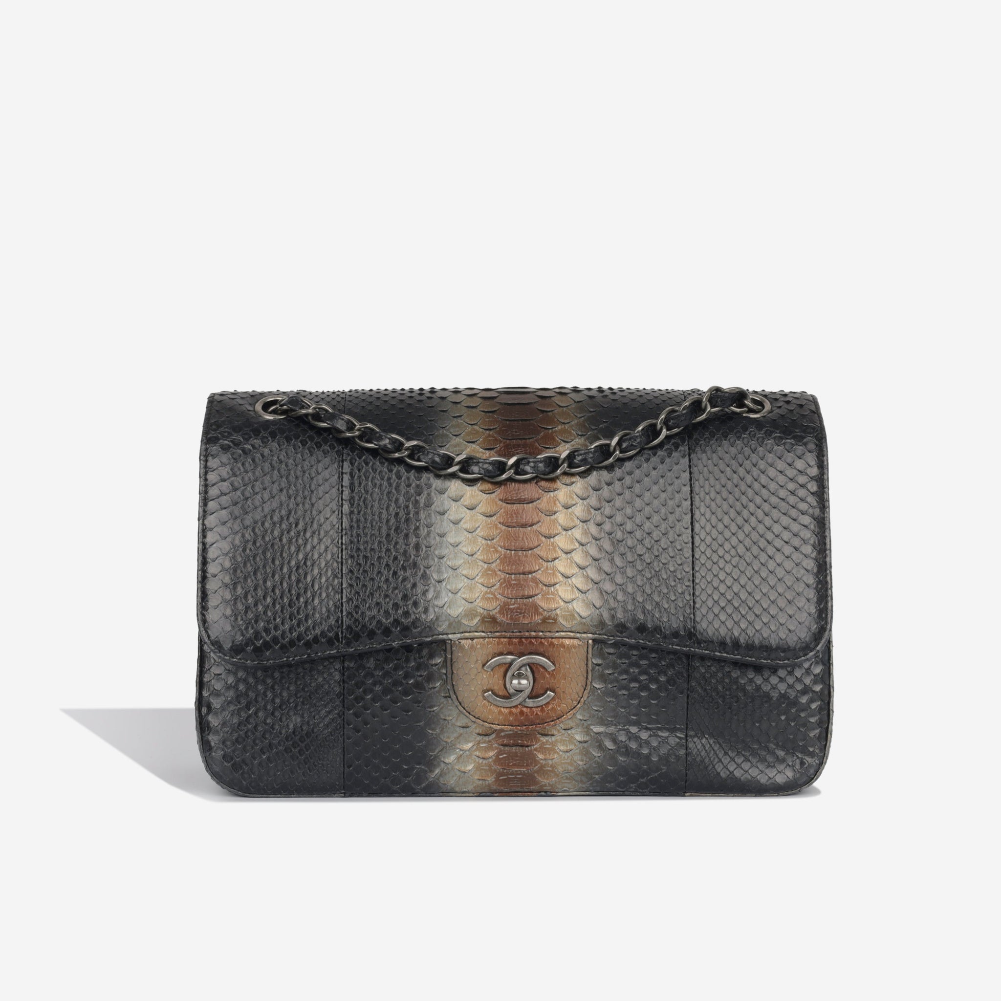 Chanel Classic Flap Bag Jumbo