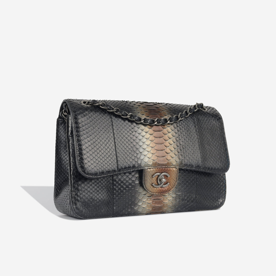 Chanel Classic Flap Bag Jumbo