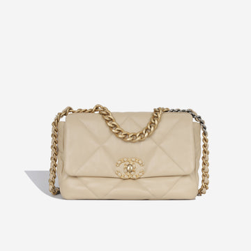 Chanel 19 Small