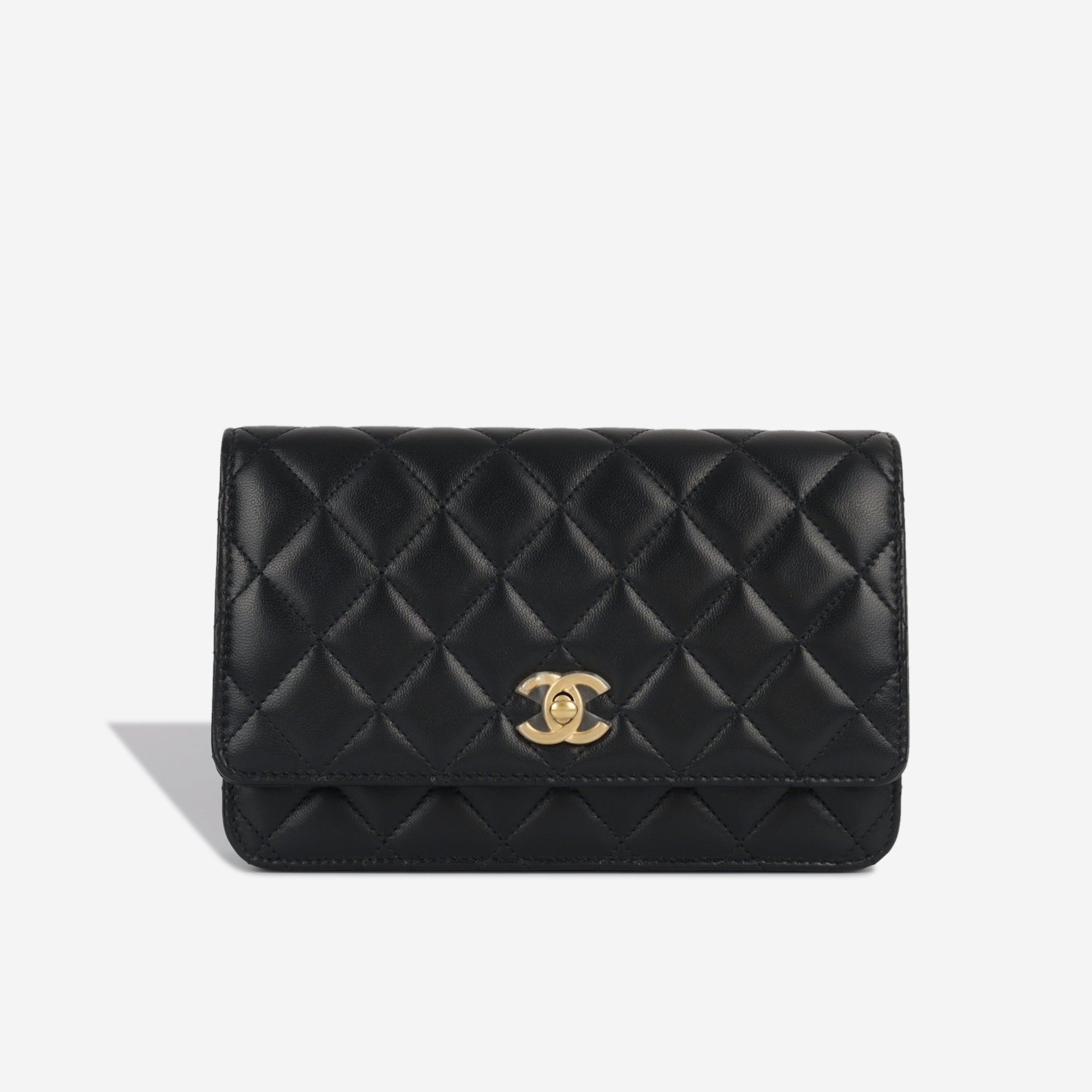 Chanel Pearl Crush Wallet On Chain