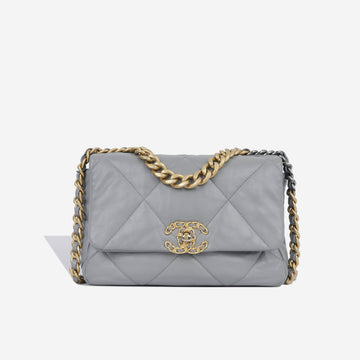 Chanel 19 Small