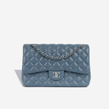 Chanel Classic Flap Bag Jumbo