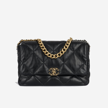 Chanel Maxi 19 Flap