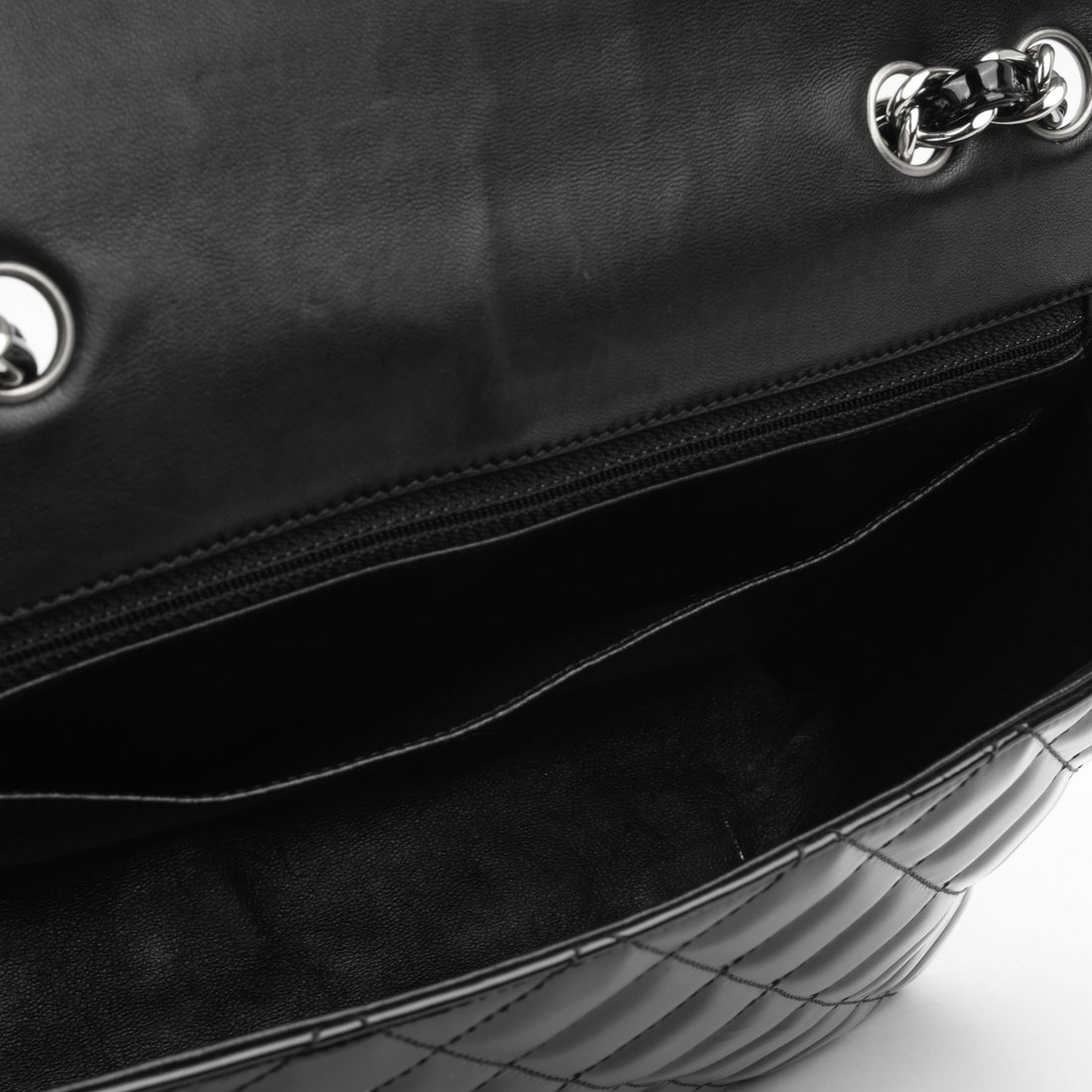 Chanel Classic Flap Bag Jumbo