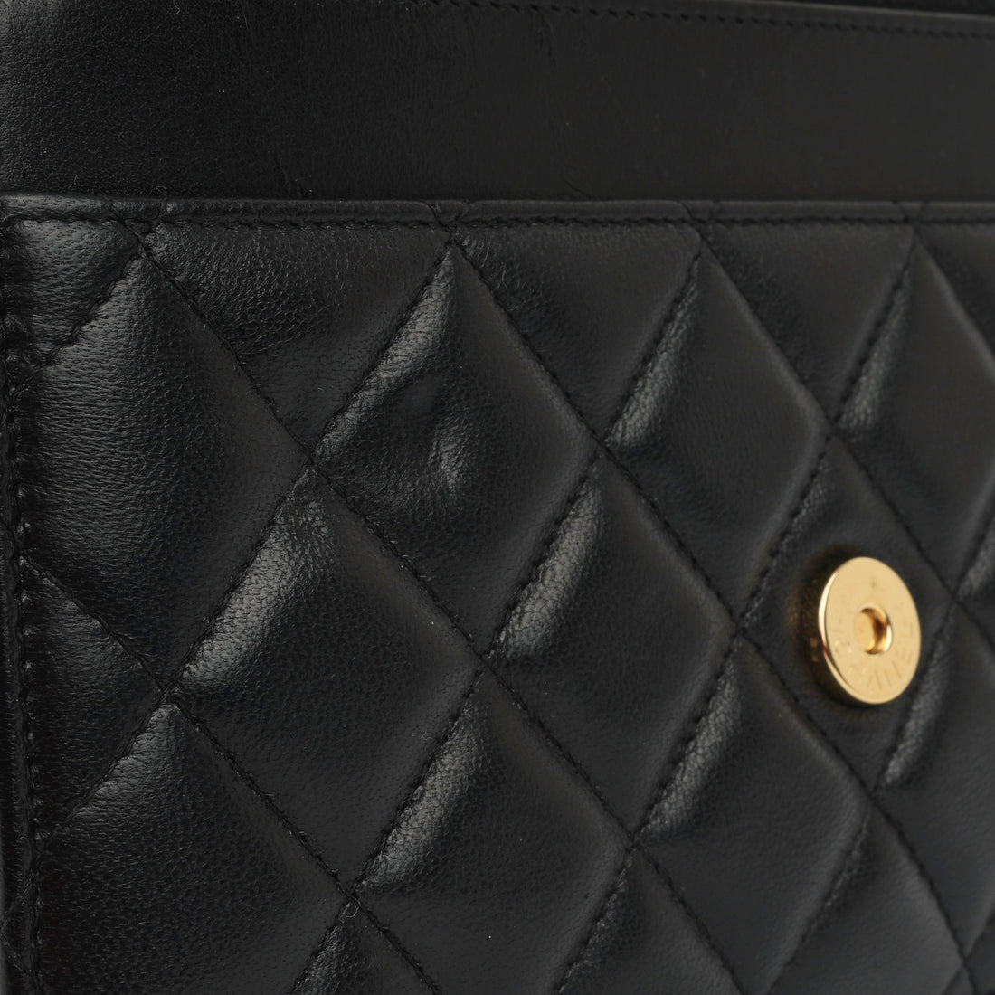 Chanel Classic Wallet on Chain