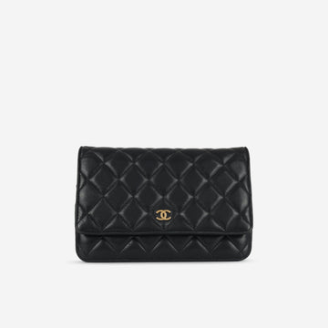 Chanel Classic Wallet on Chain