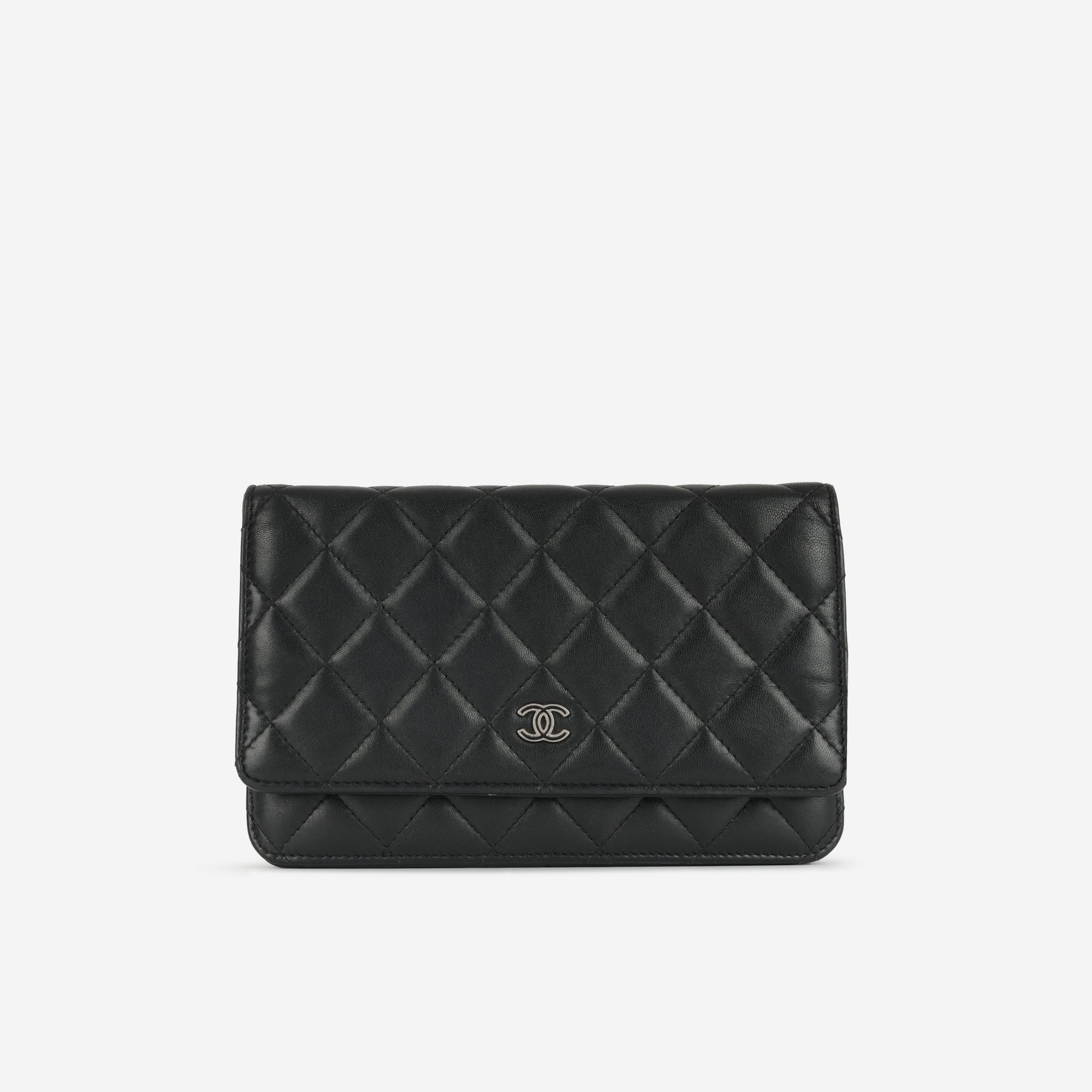 Chanel Classic Wallet on Chain