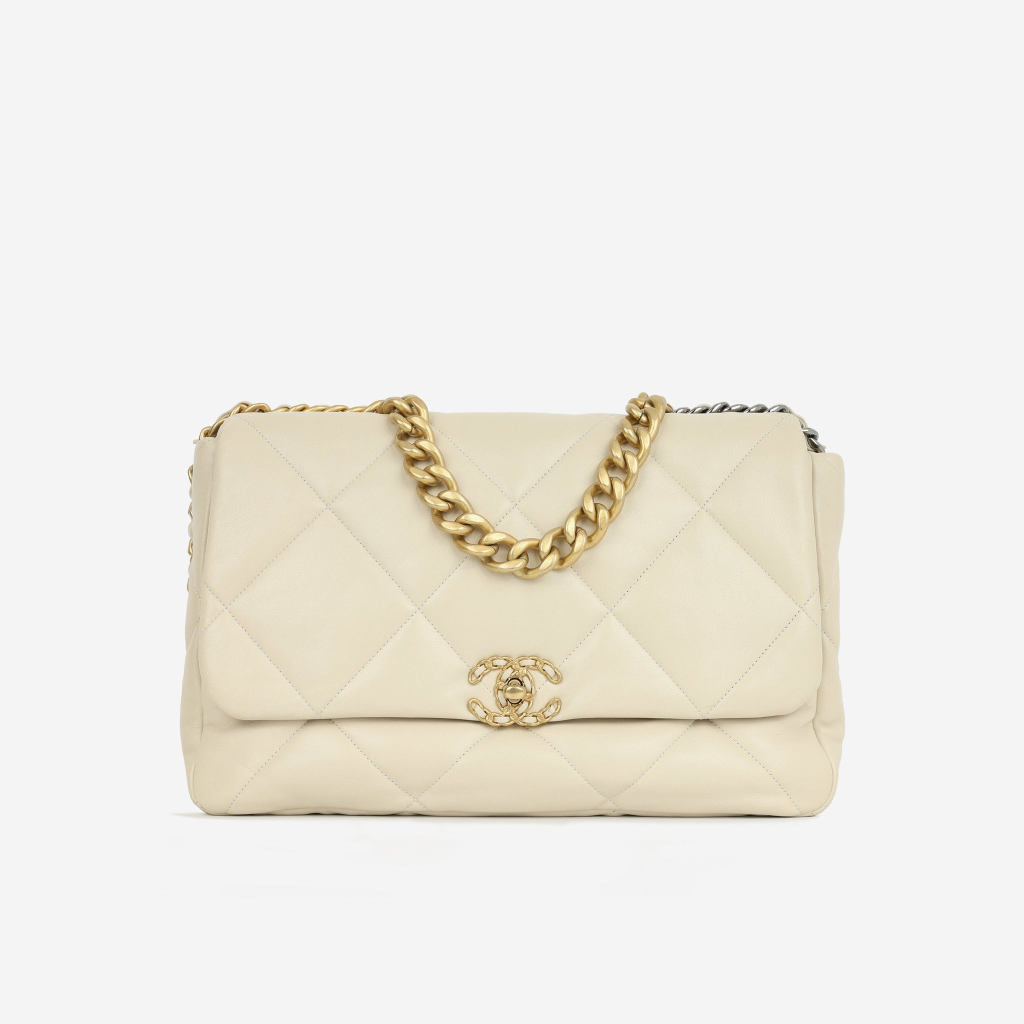 Chanel Maxi 19 Flap