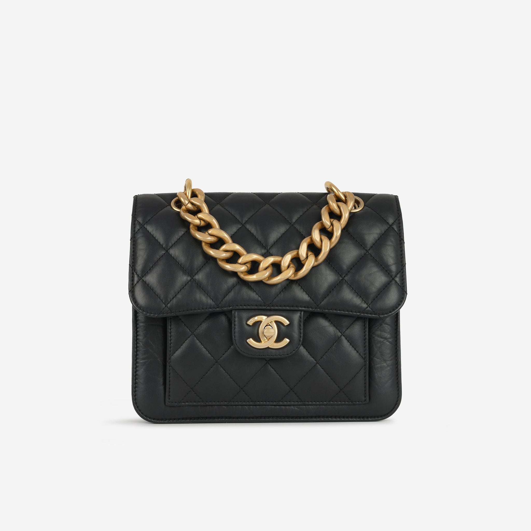 Chanel 23S Messenger Flap Black Lambskin Gold Hardware