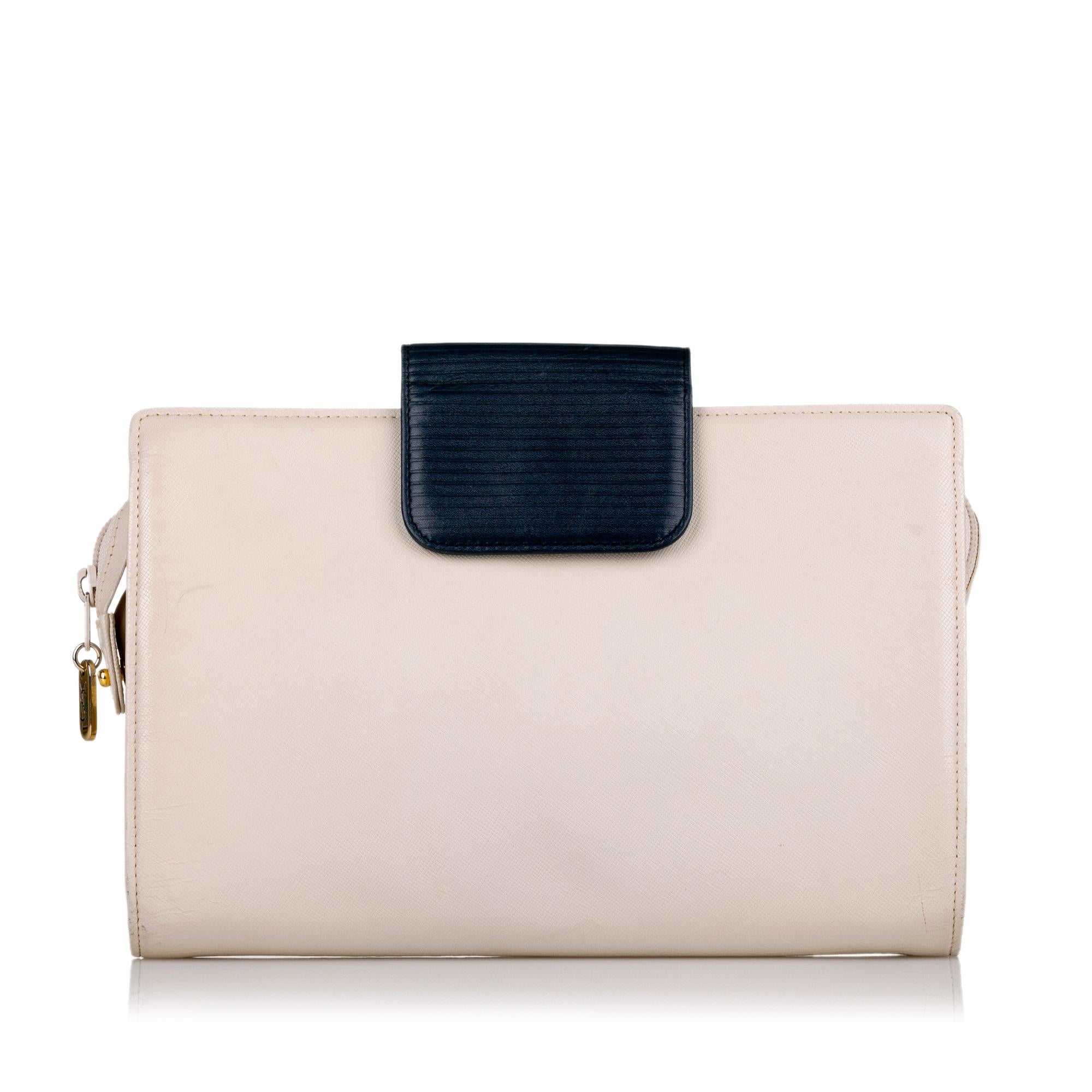 Saint Laurent Leather Clutch Bag (SHG-34661)
