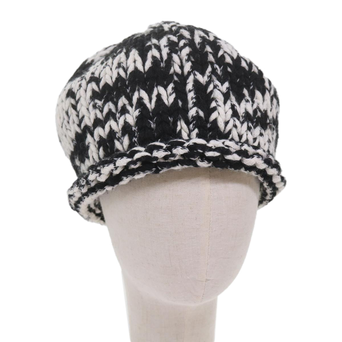 Top Quality Chanel COCO Mark Knitted Fabrics Hat Wool Black White CC Auth am5382