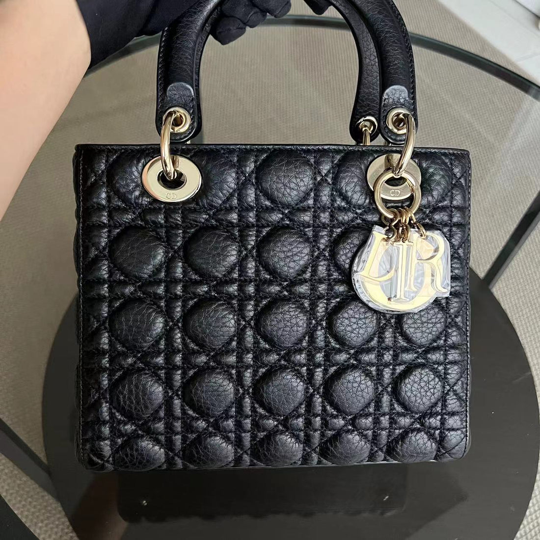 *Calfskin, Flap Version* Lady Medium Cannage Grained Calfskin Black Golden Hardware