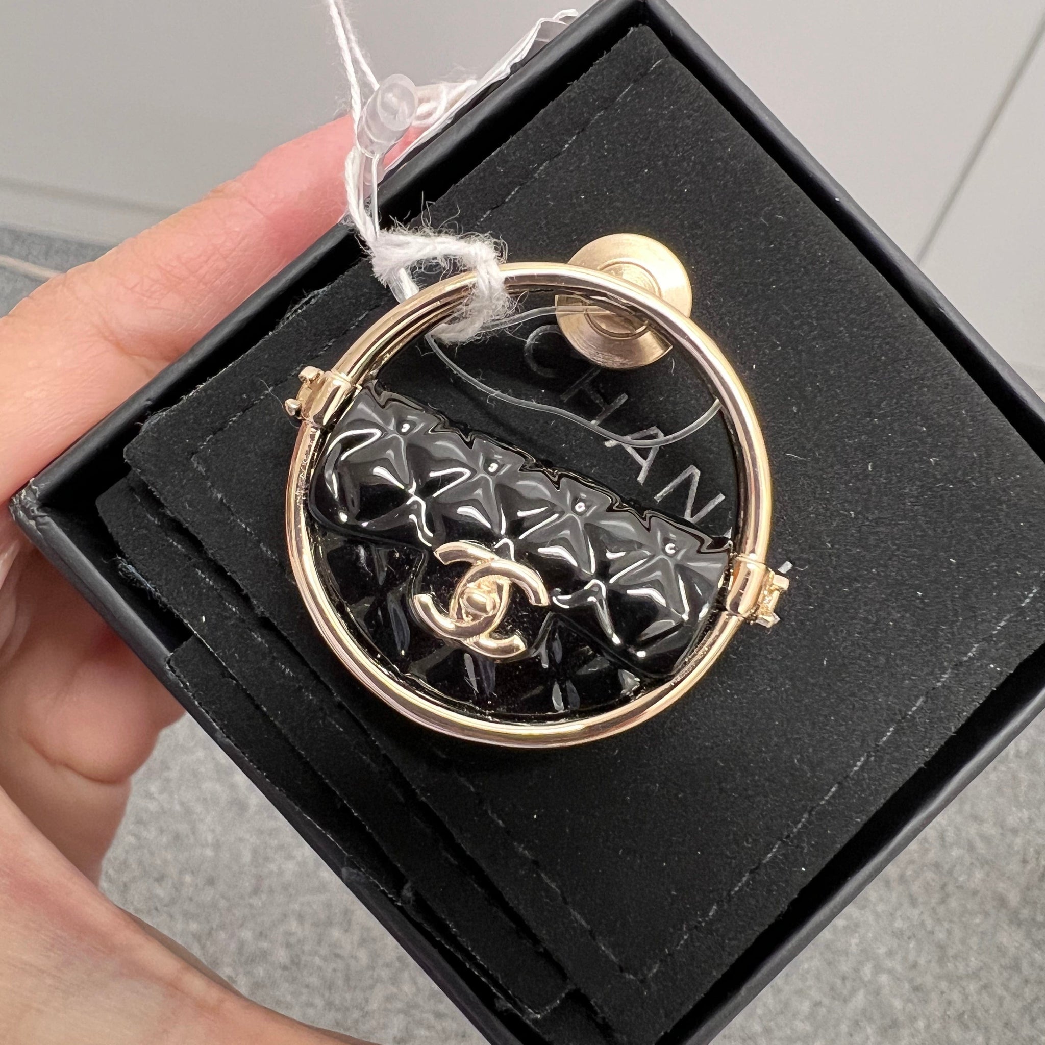 CHANEL Bag Motif Brooch Black GHW B0809CZW9B