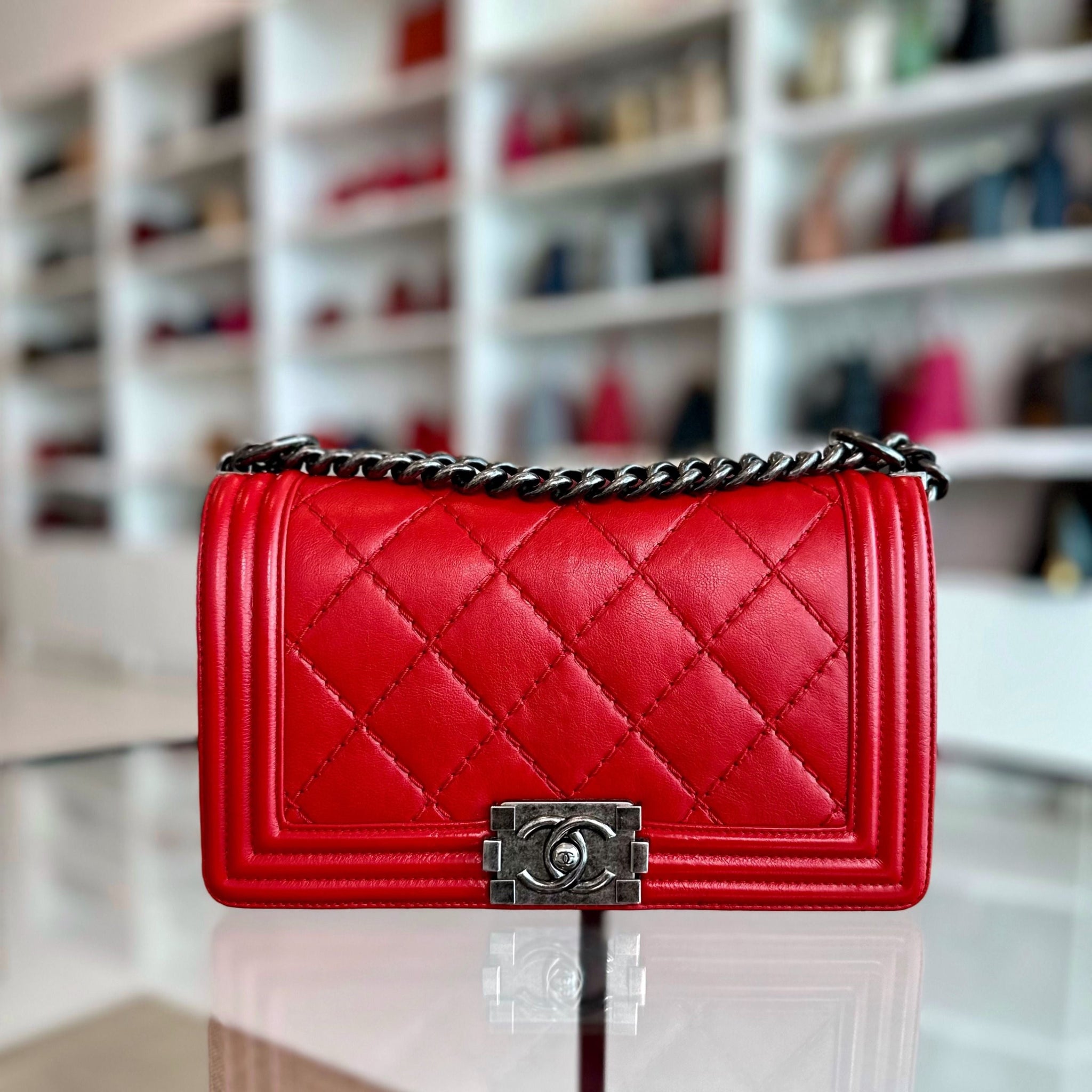 Boy Old Medium 25cm Calfskin Red RSHW No 1