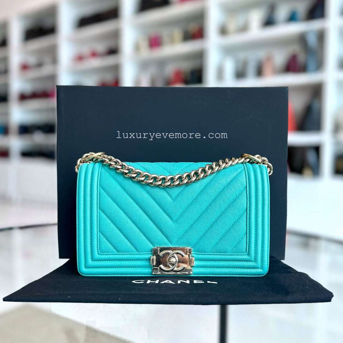 Caviar Boy Old Medium 25CM Chevron Grained Calfskin Cyan Green Blue Light Golden Hardware Series 27