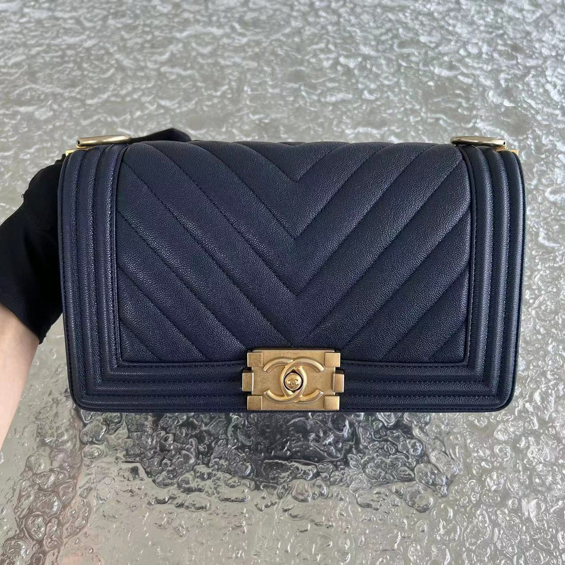 Caviar Boy Old Medium 25CM Chevron Grained Calfskin Dark Blue Leboy Golden Hardware Series 26