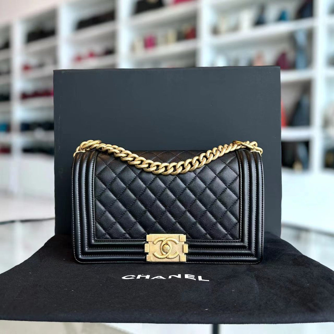Chanel Caviar Boy Old Medium 25CM Quilted Grained Calfskin Leboy Black GHW