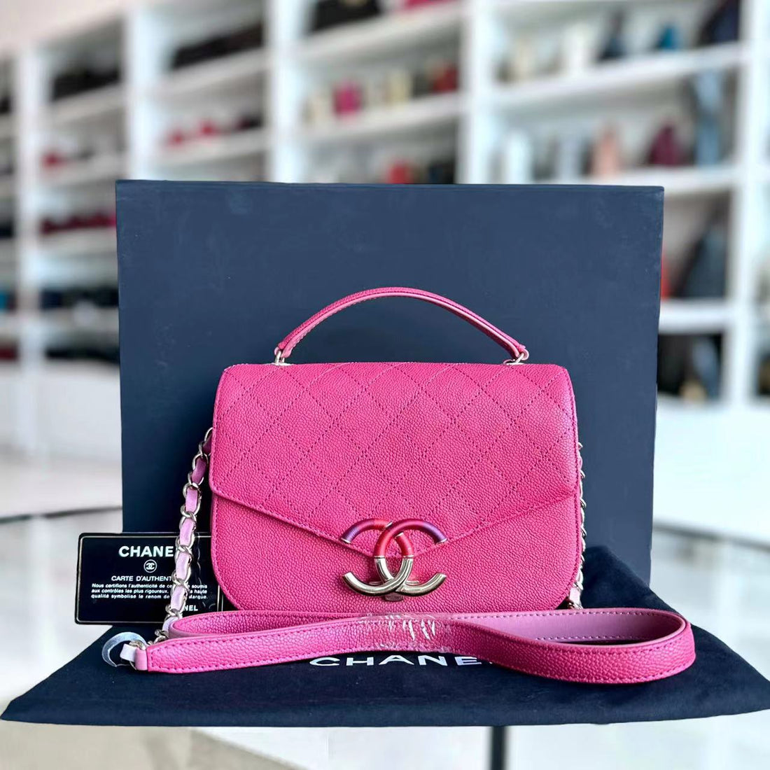 Caviar Coco Curve Cuba Small 21CM Thread Around Grained Calfskin Pink Golden Hardware Series 25