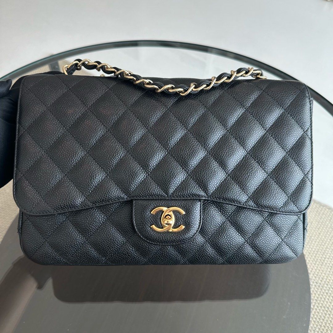Caviar Jumbo Classic Flap Single Flap Quilted Calfskin Black GHW No 13