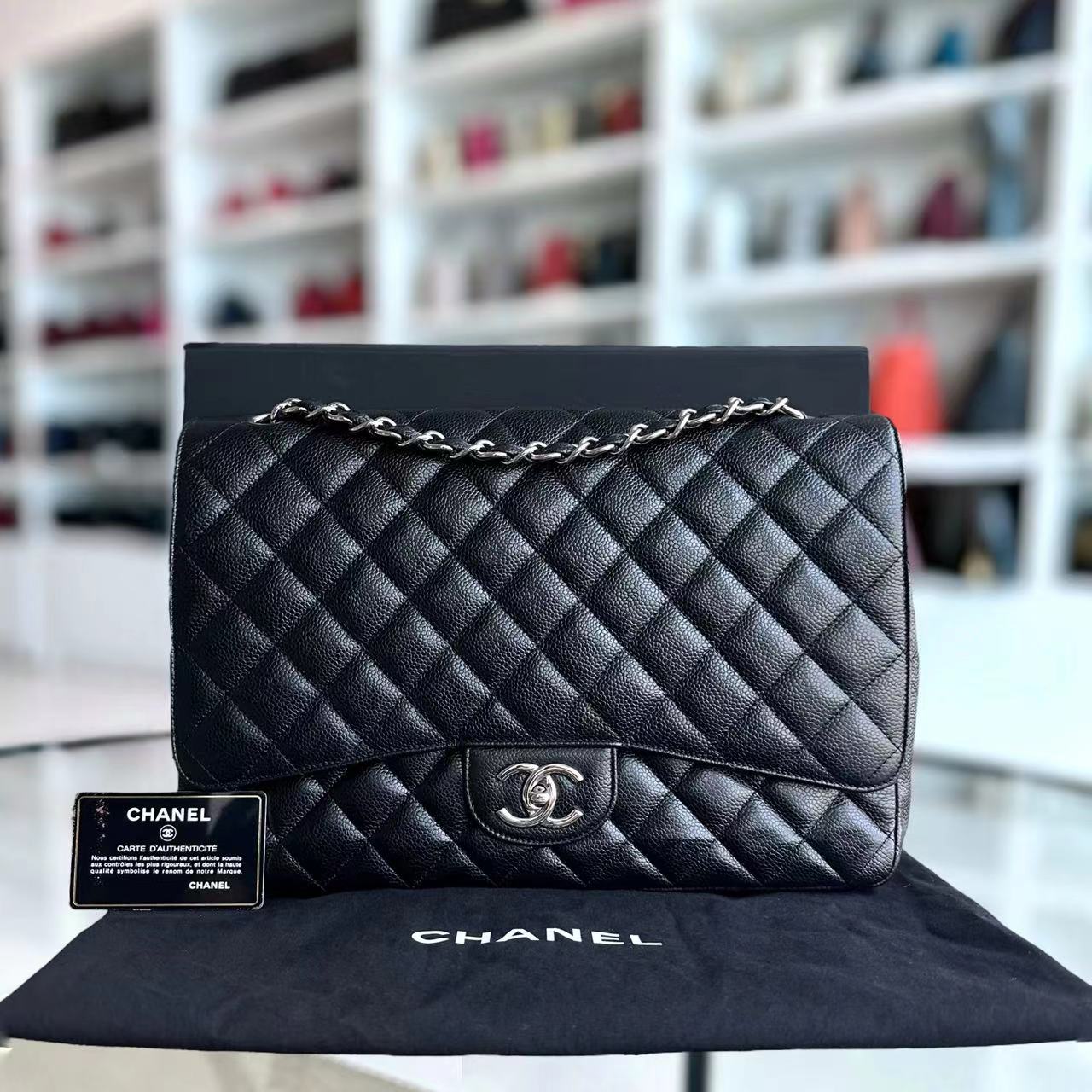 Caviar Maxi Double Flap Classic Flap 34CM Quilted Grained Calfskin Black Silver Hardware Series 14
