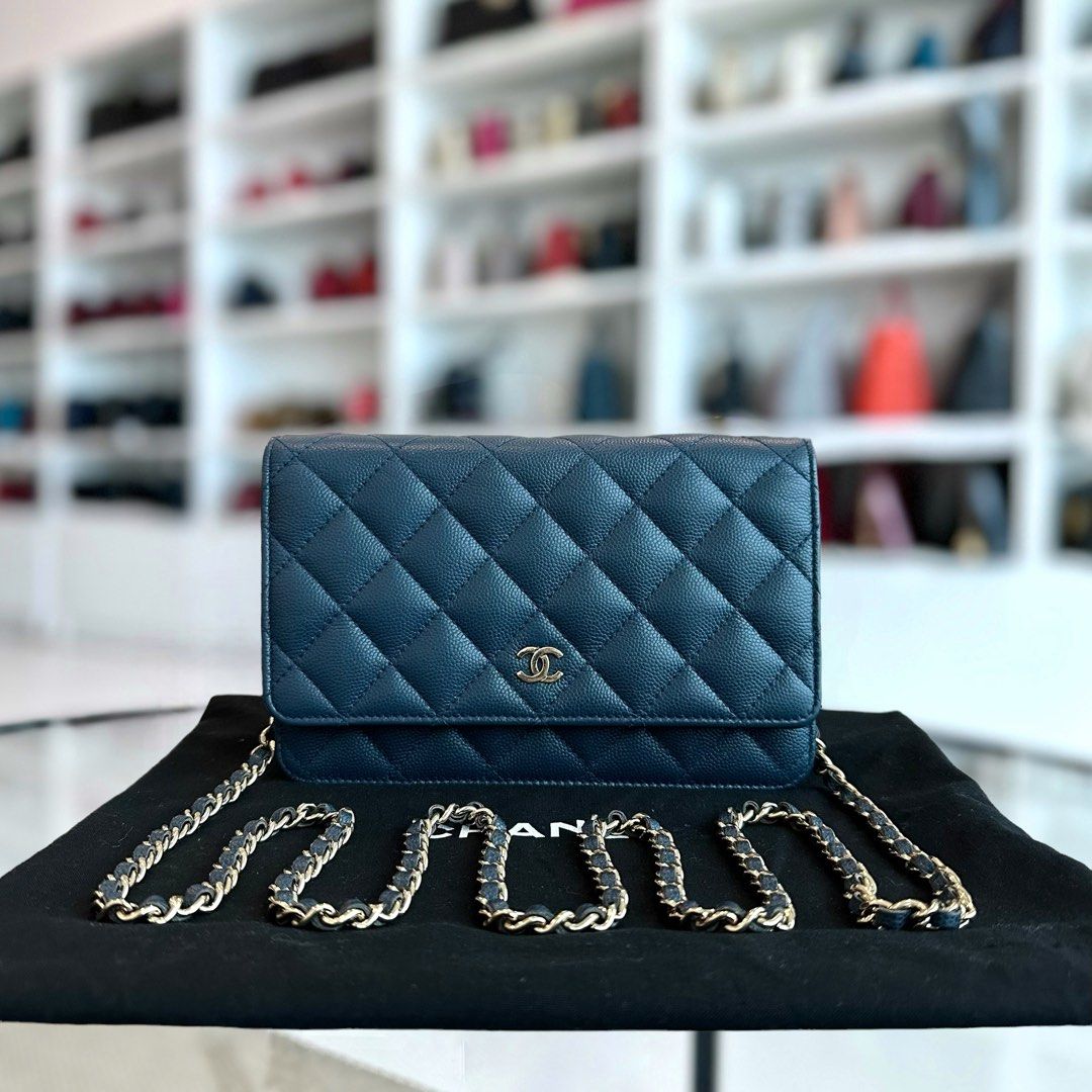 Caviar WOC Wallet On Chain Quilted Calfskin Dark Blue SHW No 23